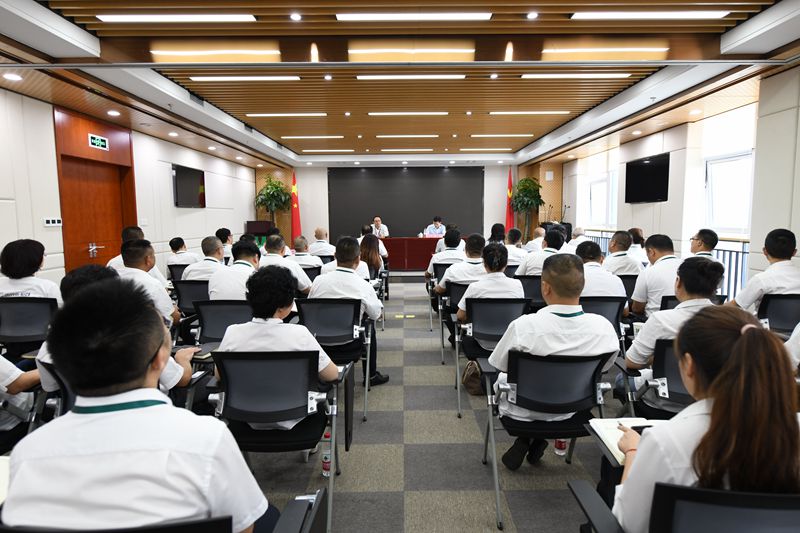 四公司召開干部大會(huì)會(huì)議現(xiàn)場照片 四公司召開干部大會(huì)會(huì)議現(xiàn)場照片